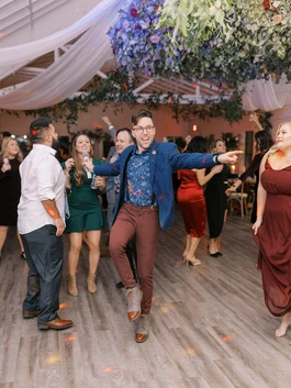 584d89 983a4199f1484912bce2fd93f4328f54 mv2