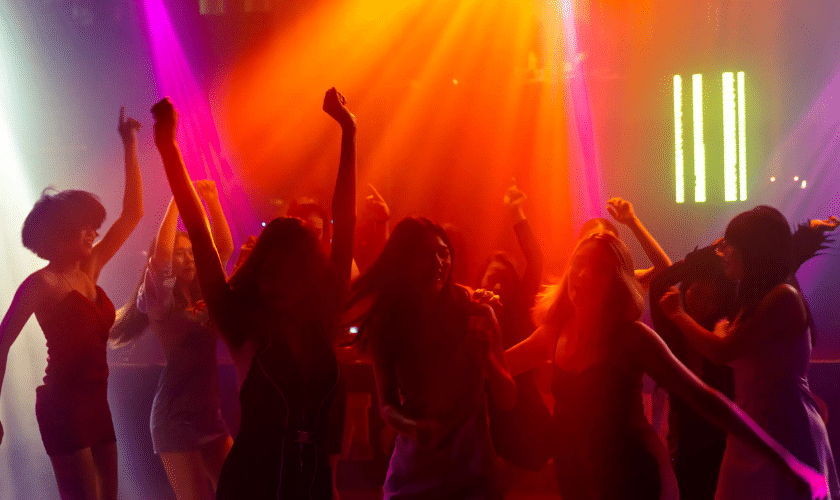 Essential Qualities to Look for in a Private Event DJ