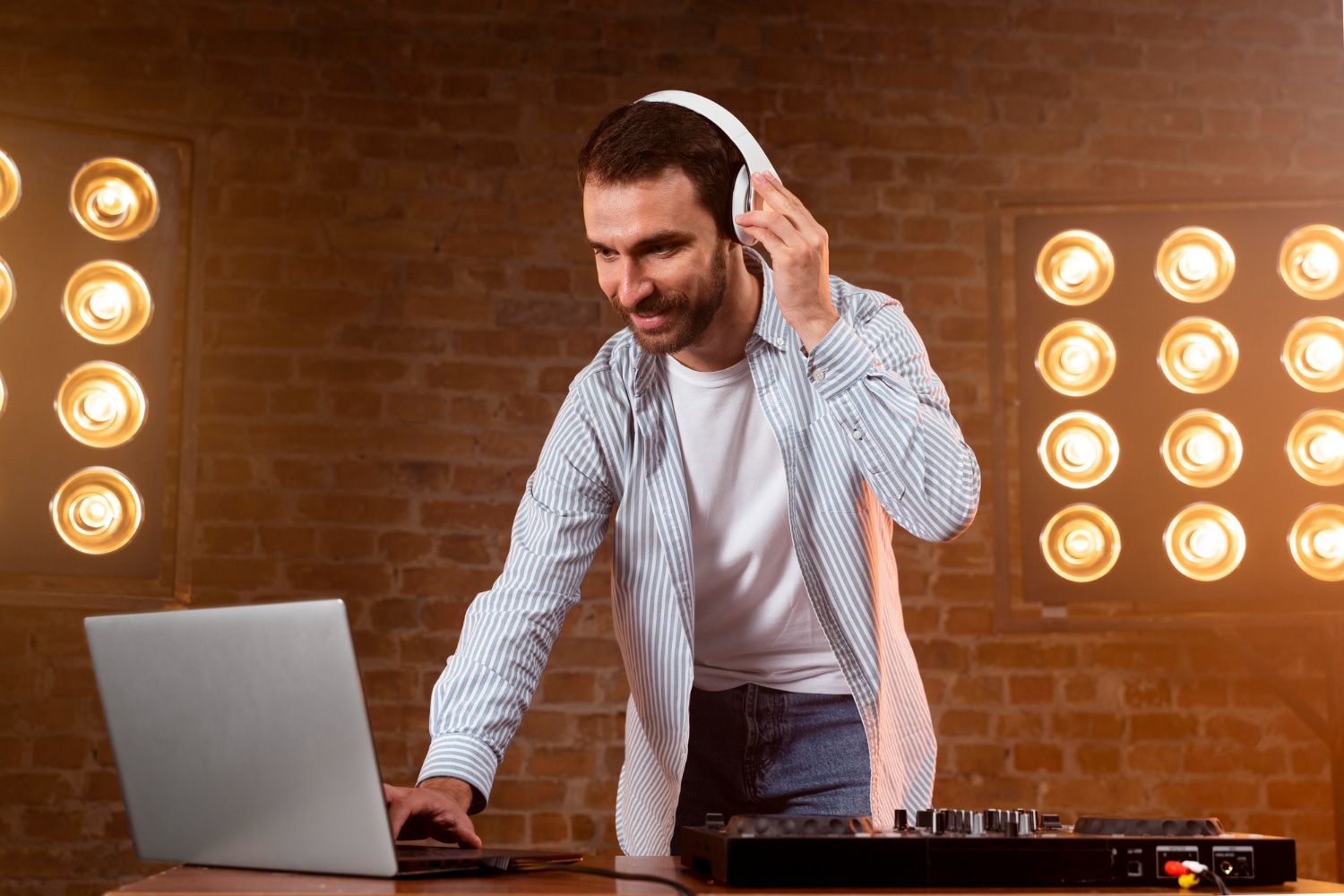 wedding DJ